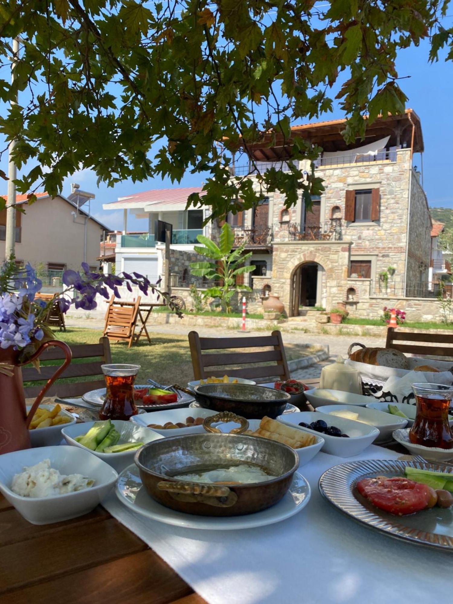 Ionia Liberty Stone Hotel Foça Buitenkant foto