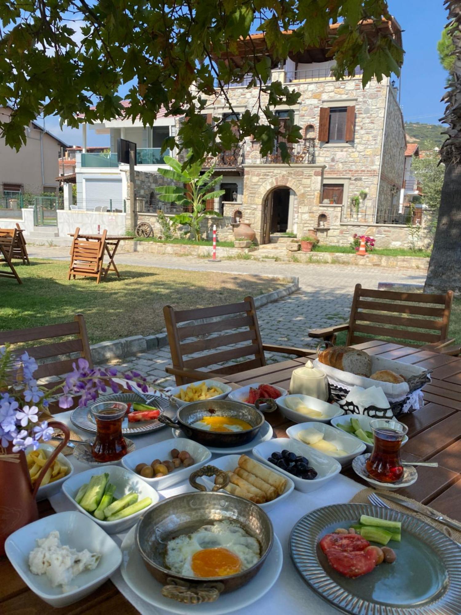 Ionia Liberty Stone Hotel Foça Buitenkant foto